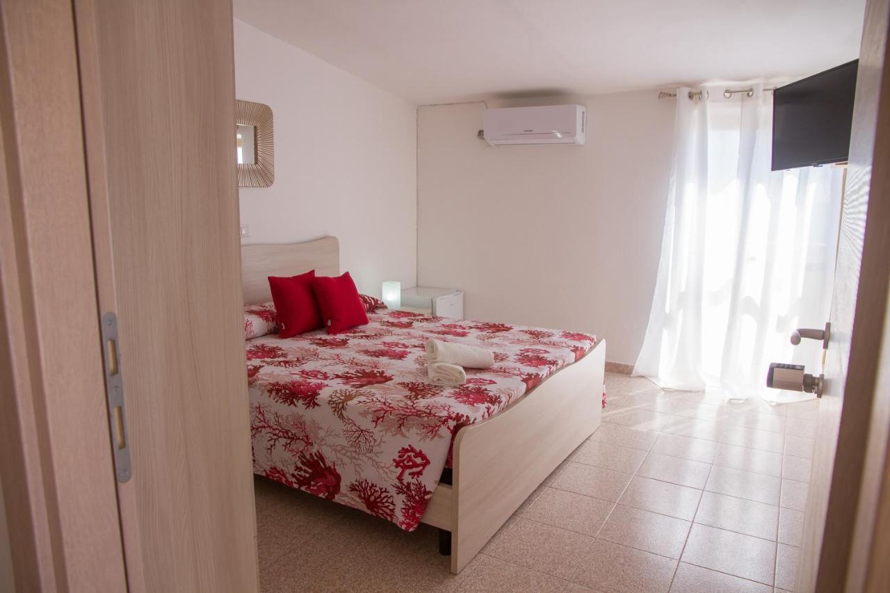 Bluriva Hotel Cirò Marina Екстериор снимка