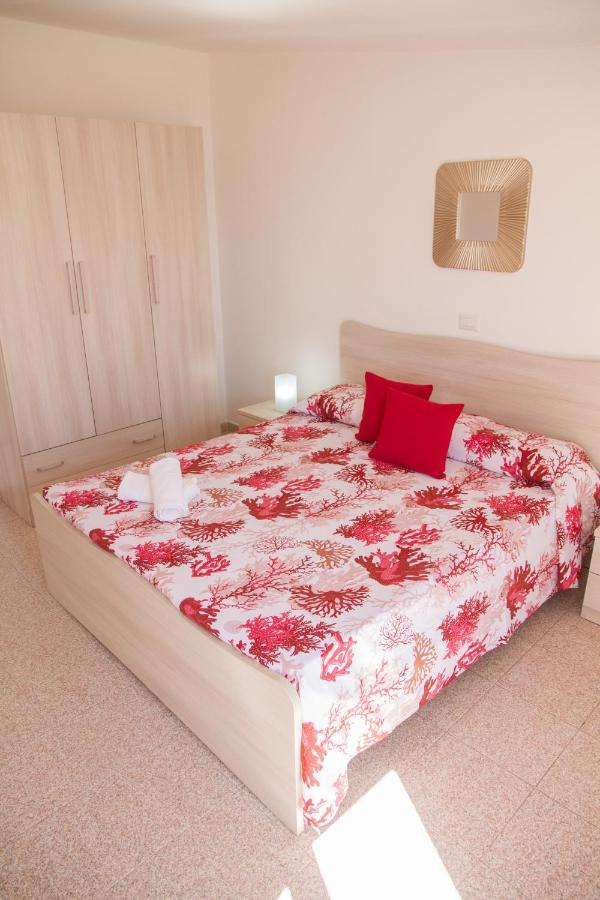 Bluriva Hotel Cirò Marina Екстериор снимка
