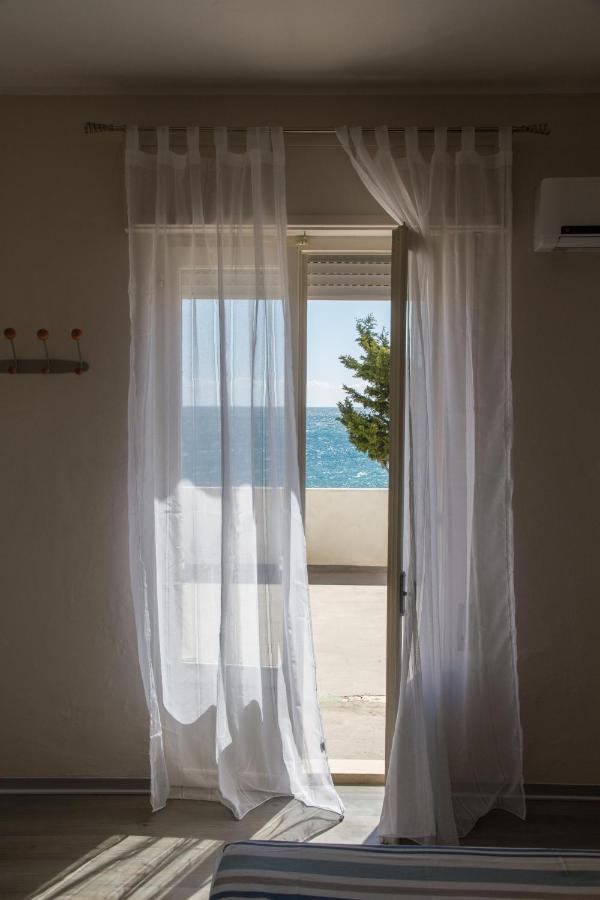 Bluriva Hotel Cirò Marina Екстериор снимка