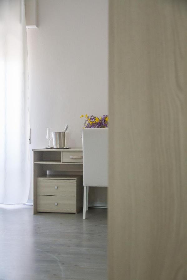 Bluriva Hotel Cirò Marina Екстериор снимка